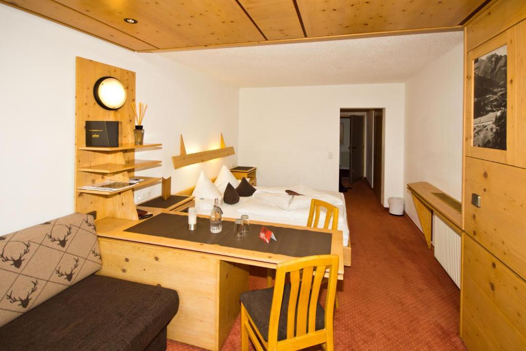 Hotel Garni Hainbacherhof Sölden Quarto foto